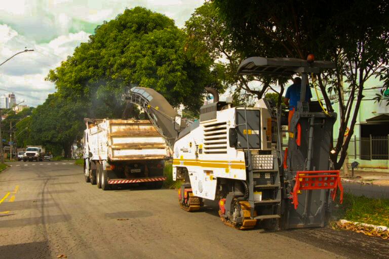 Ruas que já iniciaram reconstrução asfáltica terão o serviço concluído