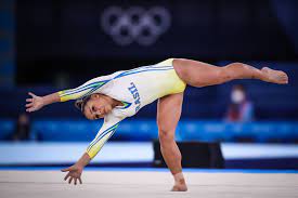 Na final da trave, Flávia Saraiva termina em 7º lugar; Simone Biles é bronze