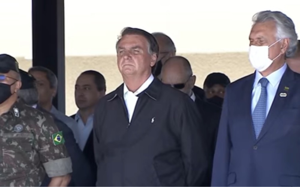 Bolsonaro participou de cerimônia no Comando de Operações do Exército em Goiânia