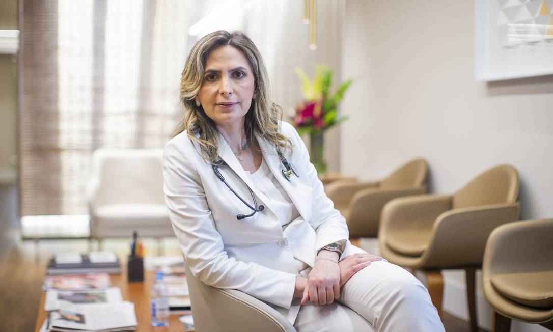 Médica diz que na UTI só tem não vacinados contra Covid-19