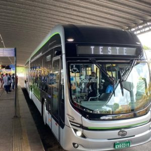 Governo mantém ônibus em teste no Eixo Anhanguera