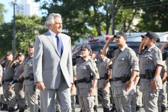 Governador Ronaldo Caiado instala 2° Batalhão de Choque na região do Entorno