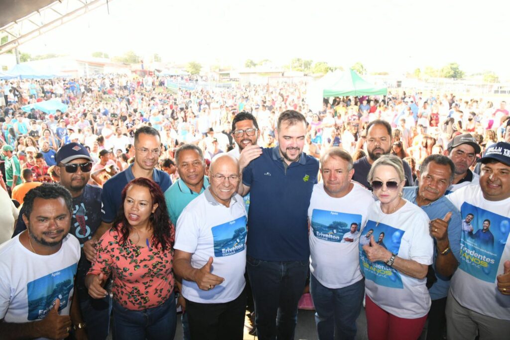 Gustavo Mendanha participa de evento ao lado de lideranças do PL