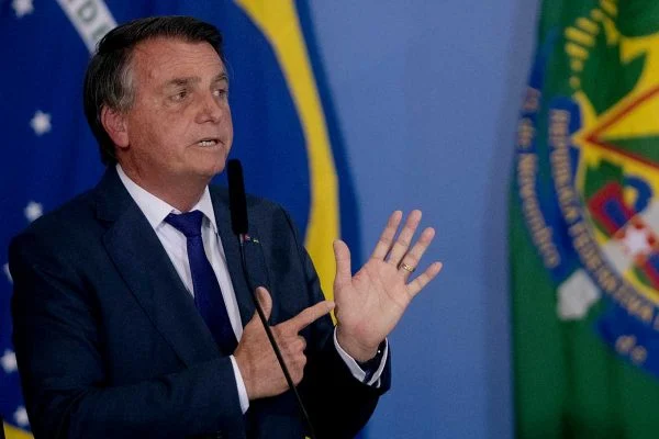 Bolsonaro sobre Jô: “Deixa para o Brasil um exemplo de postura”