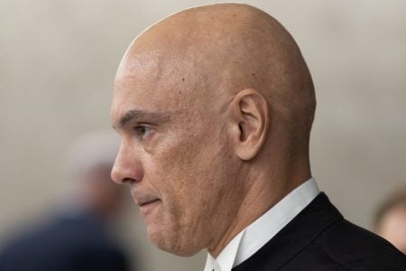 Moraes manda investigar vazamento de dados sobre assessor de Bolsonaro