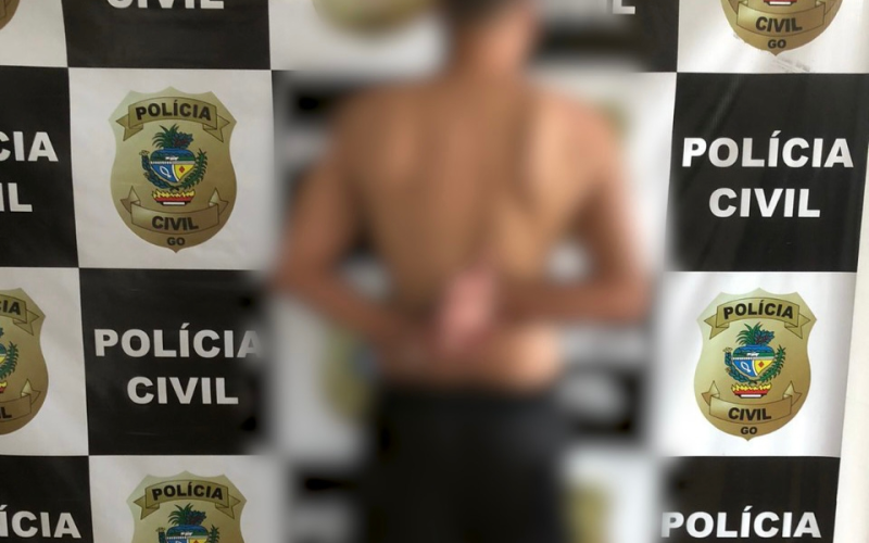 Polícia Civil prende homem que espancou a mulher com cabo de rodo, em Aparecida