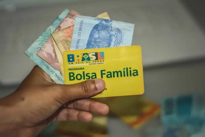 Governo federal retoma consignado do Bolsa Família com novas regras