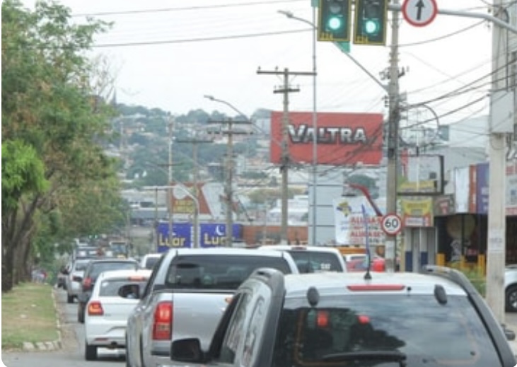 Justiça suspende lei que altera nome da avenida Castelo Branco para Agrovia Iris Rezende, em Goiânia