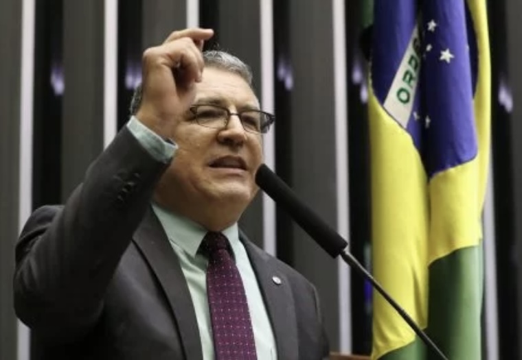 Padilha sobre a volta de Bolsonaro: “Vai ter que explicar as joias”