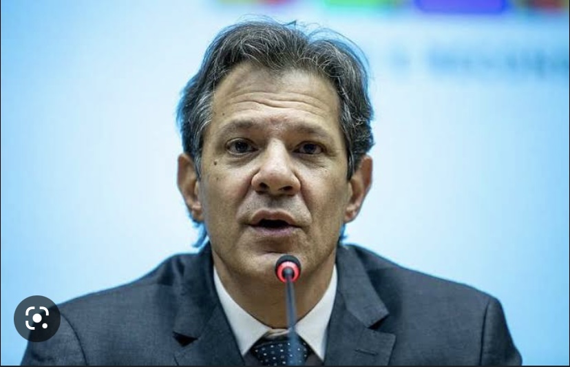 Governo recua e mantém isenção para compras internacionais entre pessoas físicas até US$ 50, diz Haddad