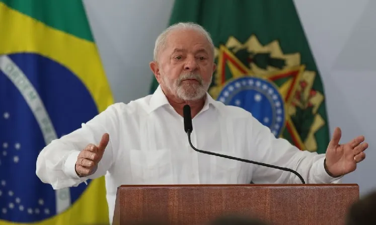 “É um aumento pequeno, mas real”, diz Lula sobre o reajuste de R$ 18 do salário mínimo