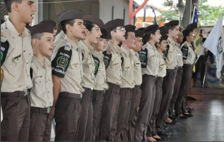 Projeto quer que escolas com histórico de violência sejam comandadas pela PM