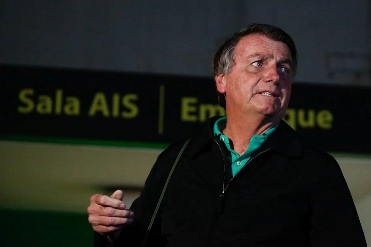 “Estou na UTI, não morri ainda”, diz Bolsonaro após ficar inelegível