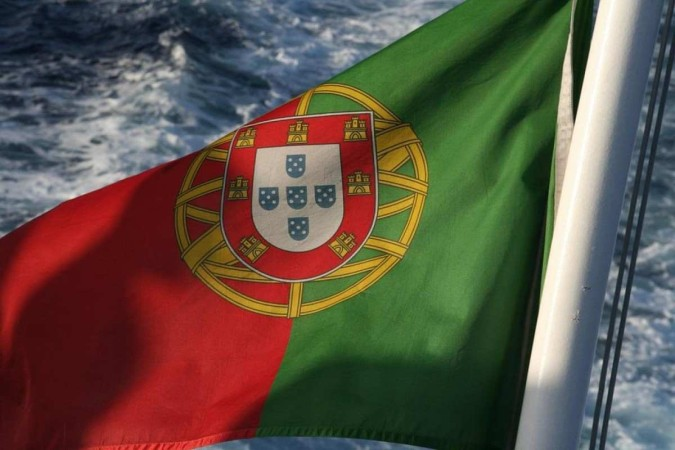 Ordem de Portugal proíbe novos advogados brasileiros no país; OAB reage