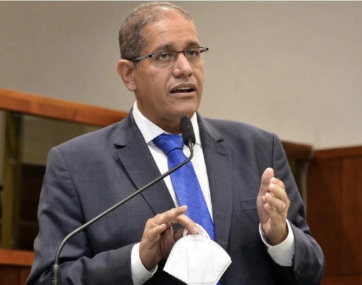 Deputado Jefferson Rodrigues passa mal e é levado para emergência da Câmara Federal