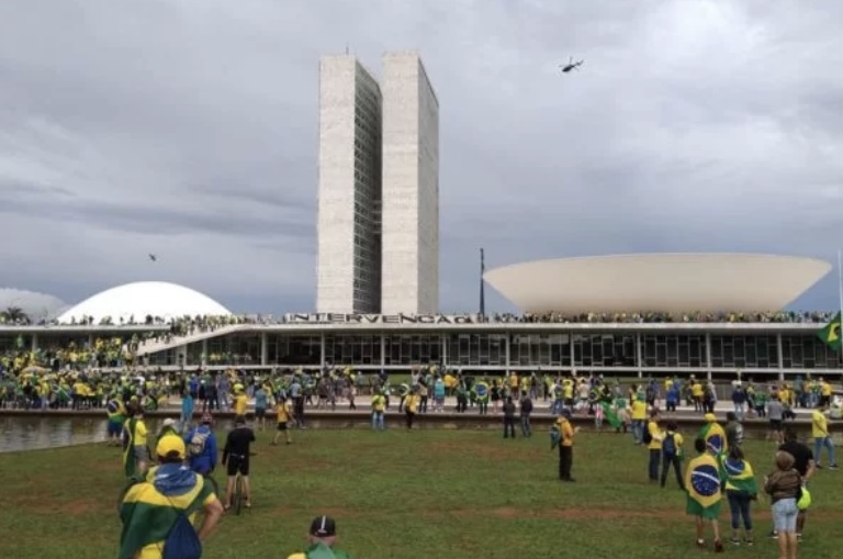 PF cumpre mandados contra golpistas do 8/1 que convocaram “Festa da Selma”