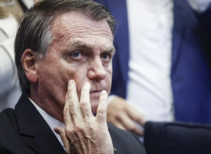 Milhões em conta de Bolsonaro viram novo foco de investigação